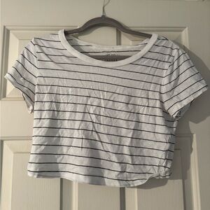 Aeropostale cropped tee